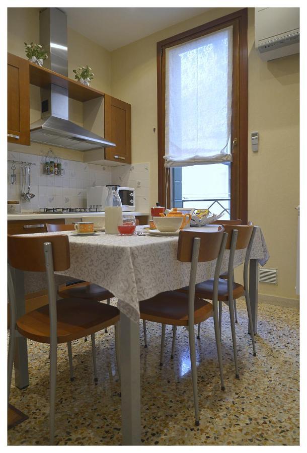 Domus Dea Apartment Venice Exterior photo